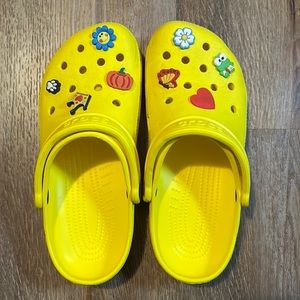 LIKE NEW CROCS!!!
